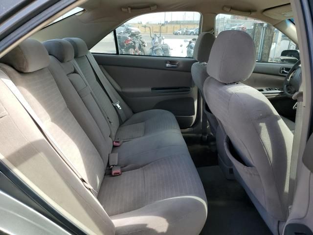 2005 Toyota Camry LE