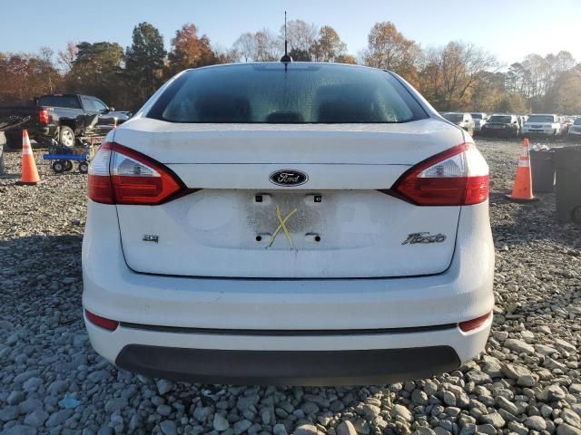 2016 Ford Fiesta SE