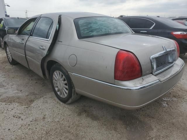 2003 Lincoln Town Car Executive