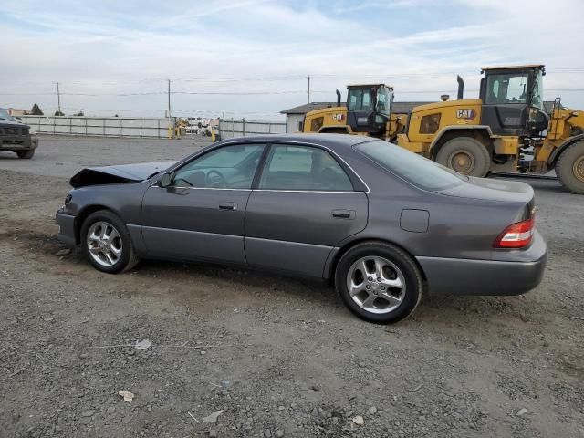 2000 Lexus ES 300