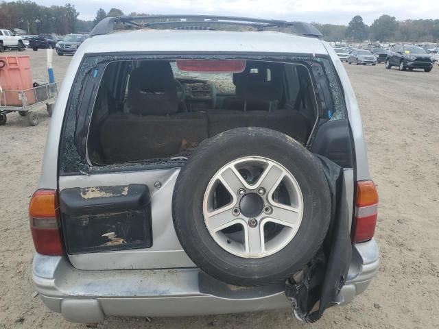 2004 Chevrolet Tracker LT