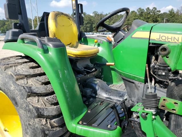 2019 John Deere 3038E