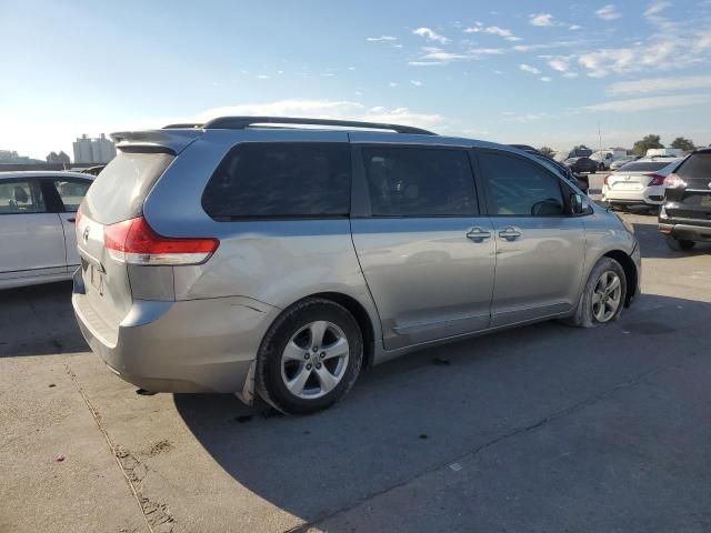 2013 Toyota Sienna LE