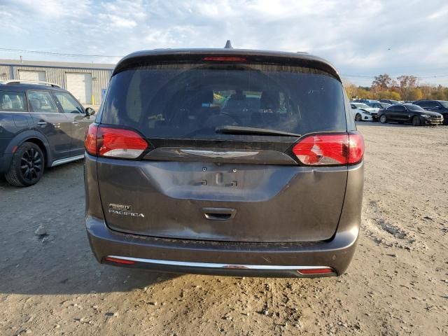 2017 Chrysler Pacifica Touring L