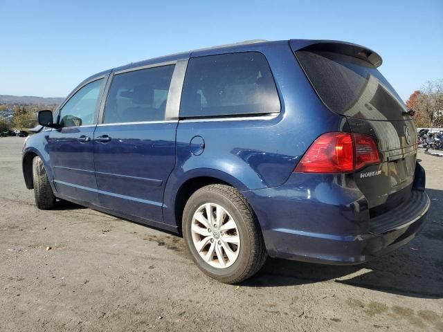 2014 Volkswagen Routan SE