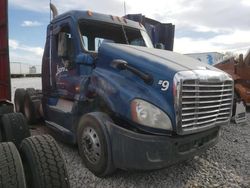 Salvage Trucks with No Bids Yet For Sale at auction: 2015 Freightliner Cascadia 125