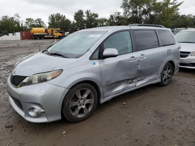 2012 Toyota Sienna Sport