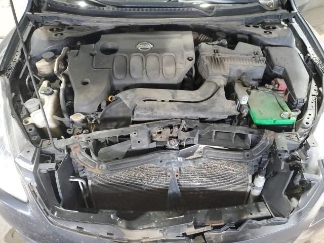 2010 Nissan Altima Base