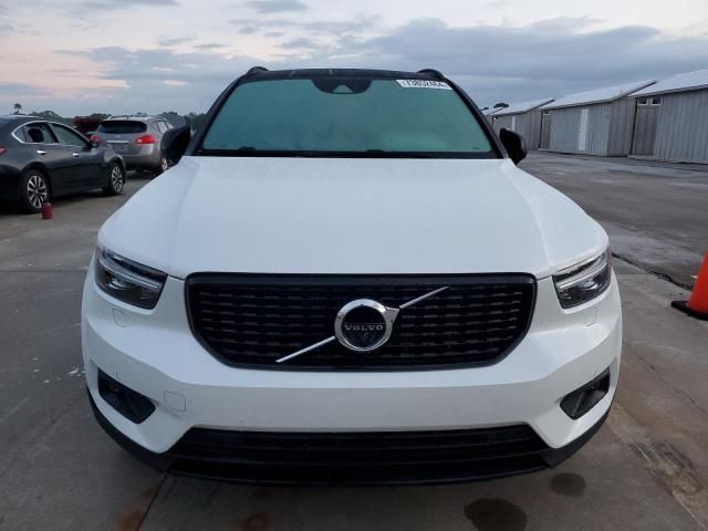 2021 Volvo XC40 T5 R-Design