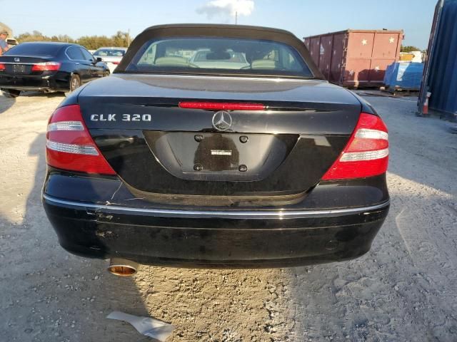 2005 Mercedes-Benz CLK 320