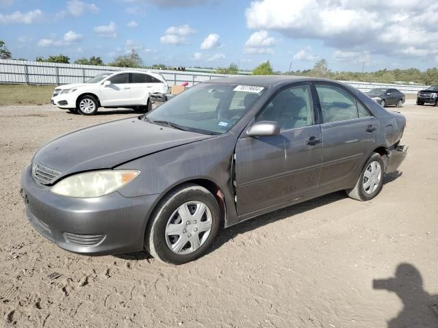 2005 Toyota Camry LE