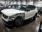 2022 Volvo XC40 T5 R-Design