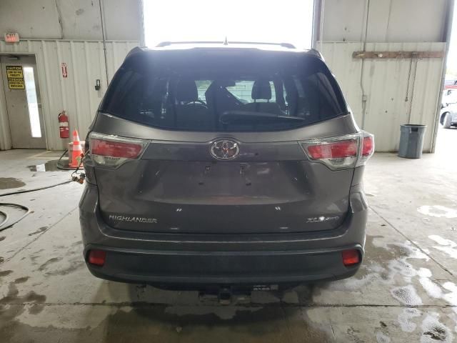 2016 Toyota Highlander XLE