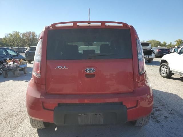 2010 KIA Soul +