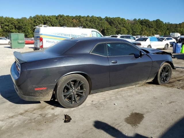 2017 Dodge Challenger SXT