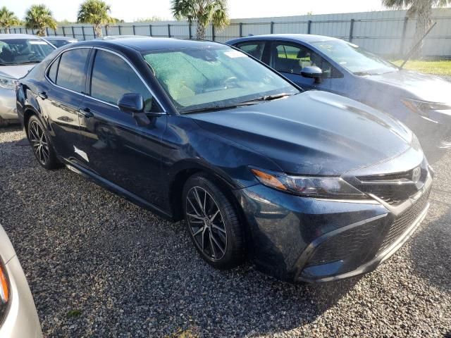 2021 Toyota Camry SE