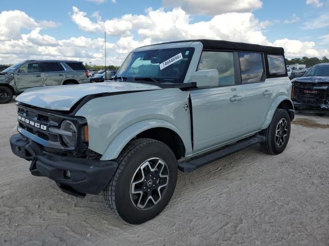 2022 Ford Bronco Base