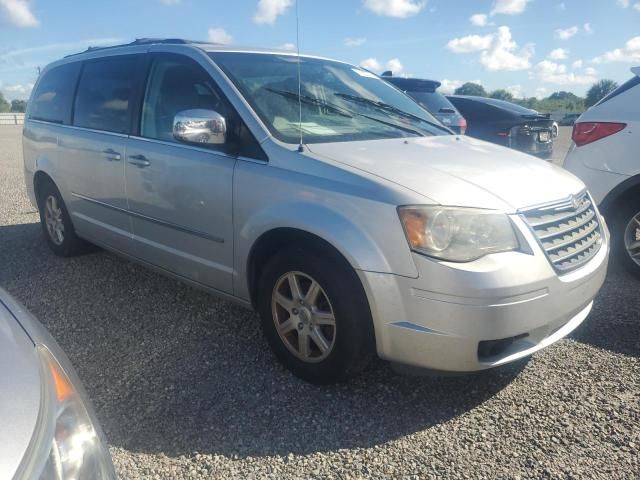 2010 Chrysler Town & Country Touring