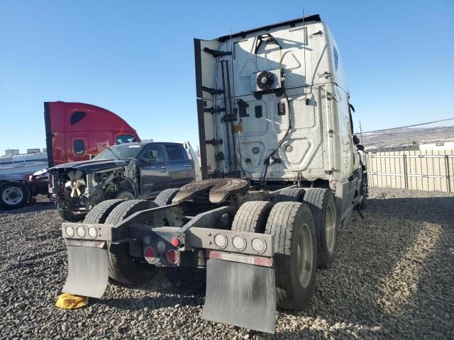 2016 Freightliner Cascadia 125