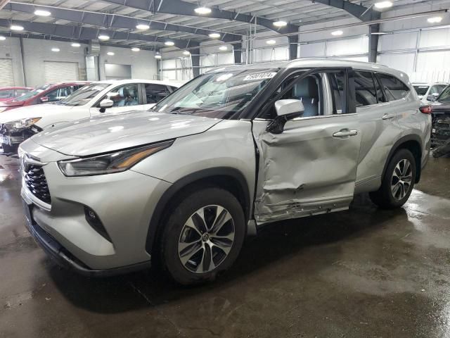 2021 Toyota Highlander XLE