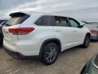 2017 Toyota Highlander SE