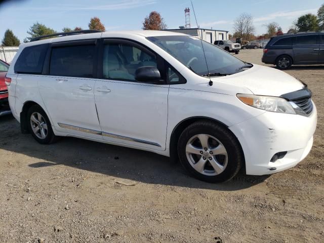 2014 Toyota Sienna LE