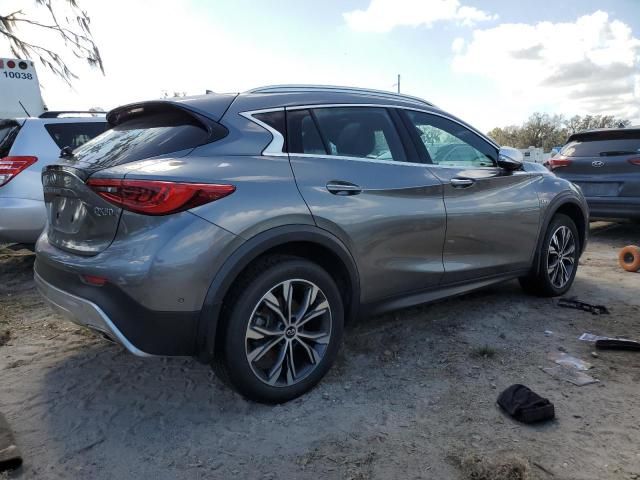 2017 Infiniti QX30 Base