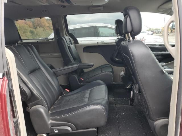 2012 Chrysler Town & Country Touring L