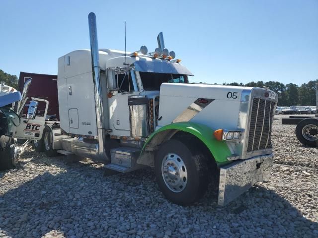 2004 Peterbilt 379