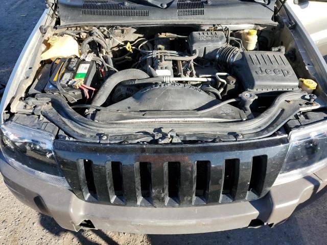 2004 Jeep Grand Cherokee Laredo