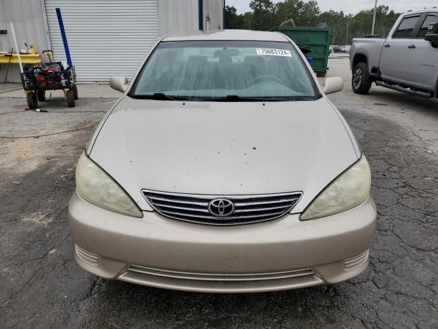 2005 Toyota Camry LE