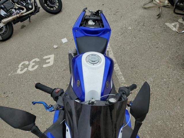 2015 Yamaha YZFR3