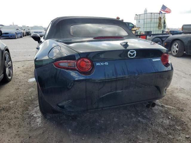 2022 Mazda MX-5 Miata Grand Touring