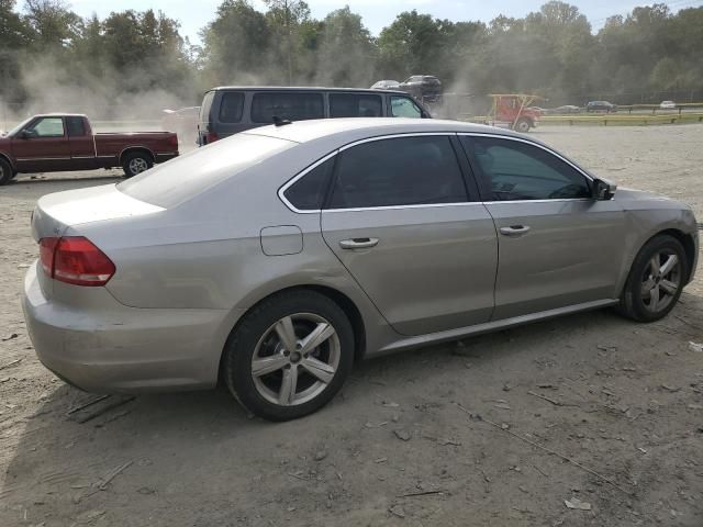 2013 Volkswagen Passat SE