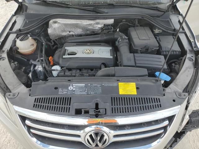 2009 Volkswagen Tiguan SE