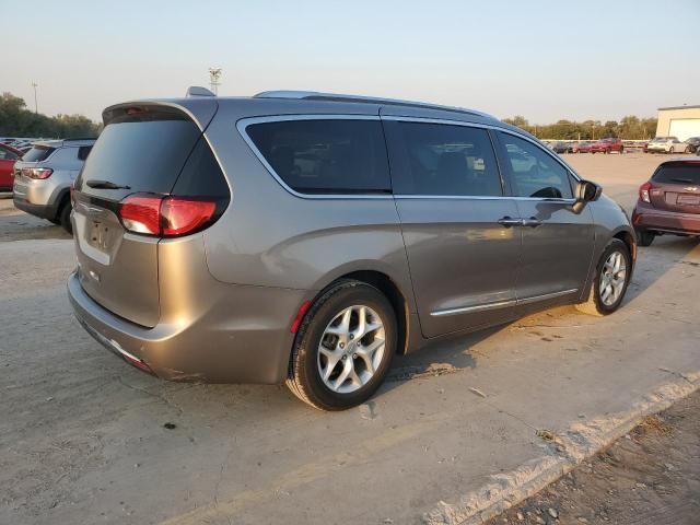 2017 Chrysler Pacifica Touring L Plus