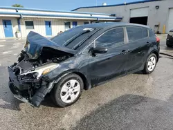 Vehiculos salvage en venta de Copart Fort Pierce, FL: 2017 KIA Forte LX