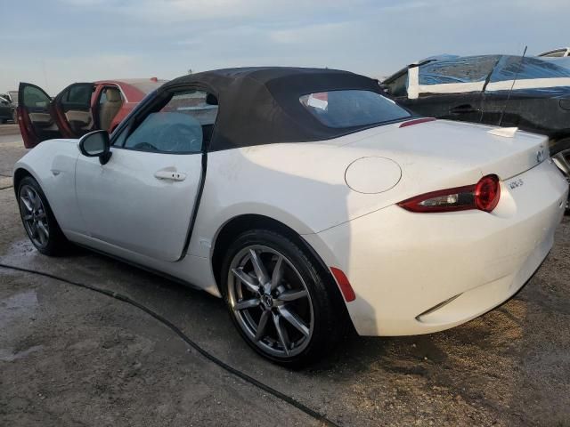 2022 Mazda MX-5 Miata Grand Touring