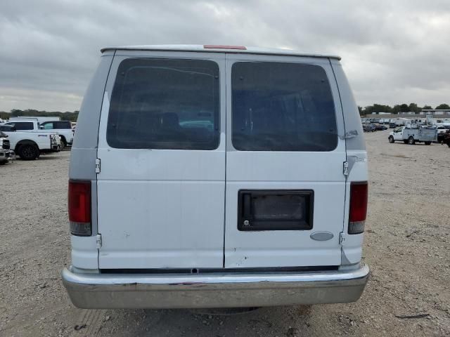 2010 Ford Econoline E350 Super Duty Wagon