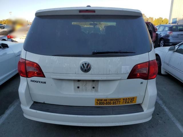 2009 Volkswagen Routan S