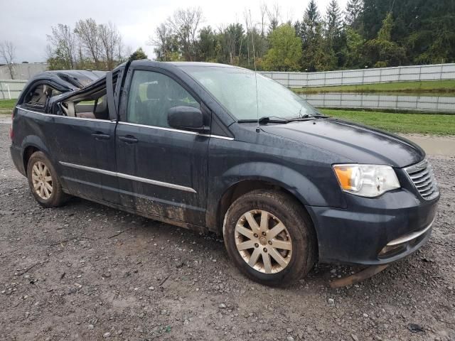 2013 Chrysler Town & Country Touring