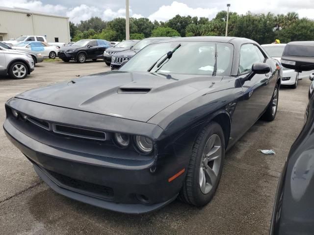 2016 Dodge Challenger SXT