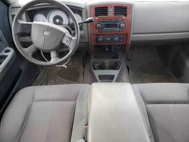 2005 Dodge Dakota Quad SLT