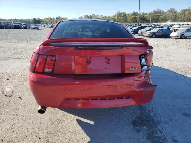 2000 Ford Mustang