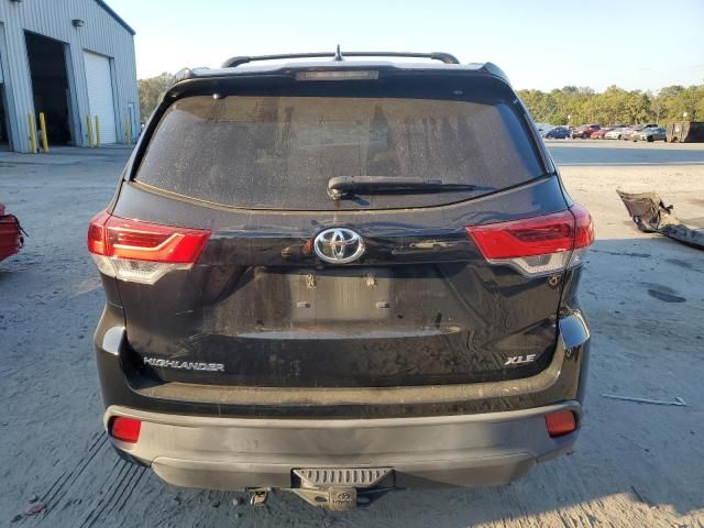 2017 Toyota Highlander SE