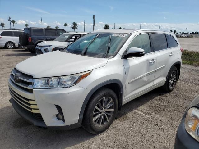 2018 Toyota Highlander SE