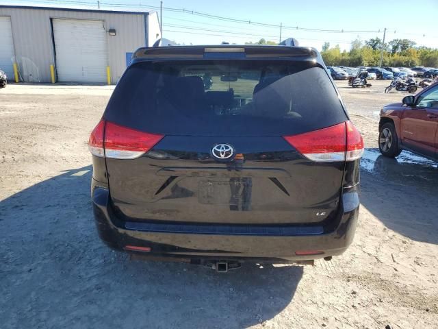 2011 Toyota Sienna LE