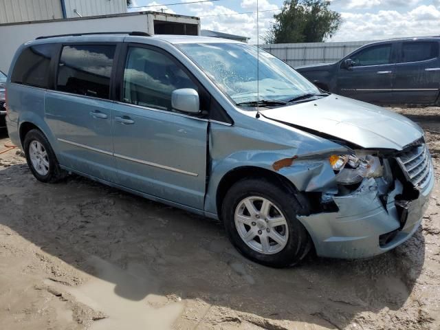 2010 Chrysler Town & Country Touring