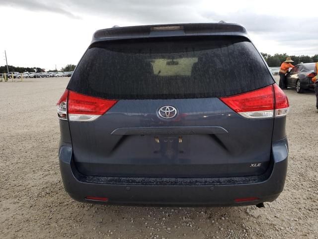 2014 Toyota Sienna XLE