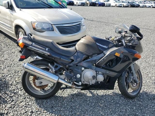 2003 Kawasaki ZX600 E